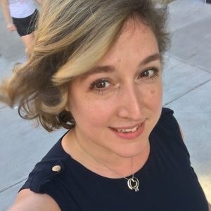 Meet your Posher, Amanda